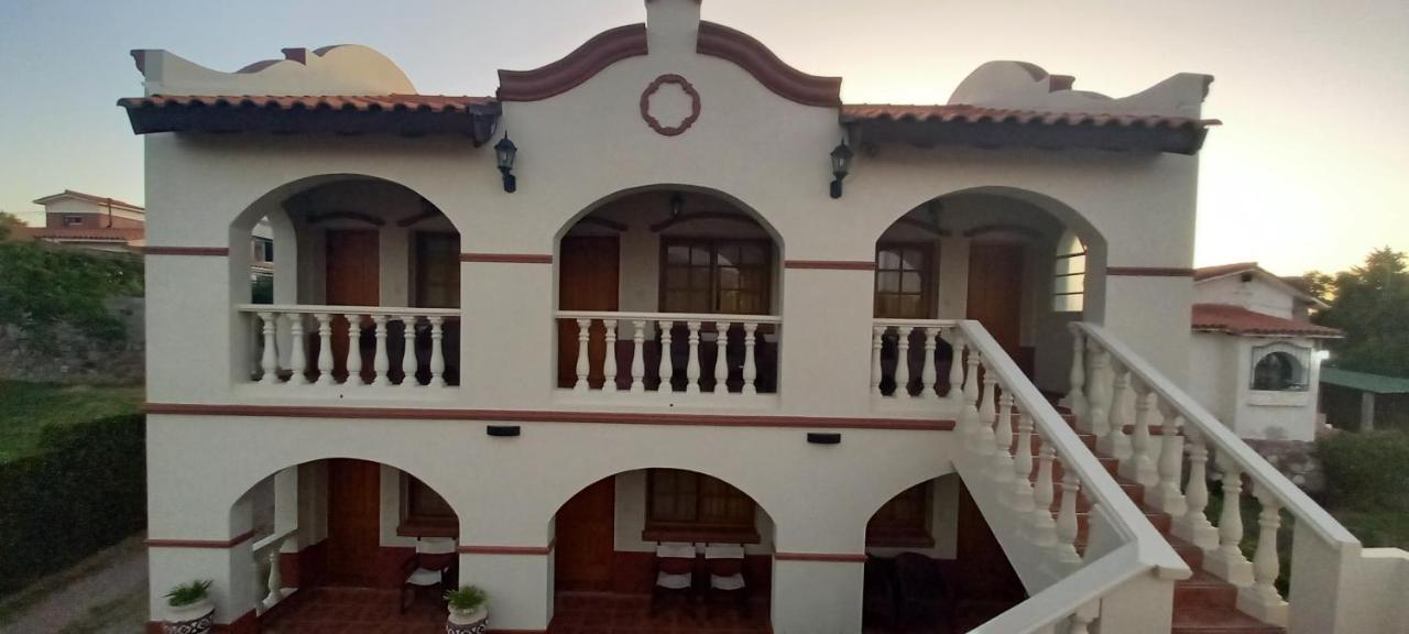 Posada Del Infinito Capilla del Monte Ngoại thất bức ảnh